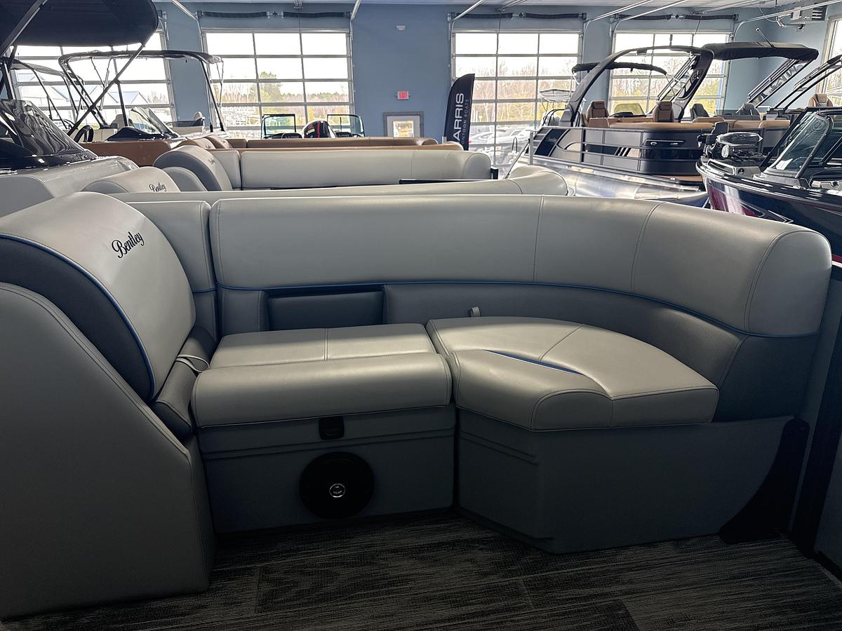 2026 Bentley Pontoons 223 Bolt