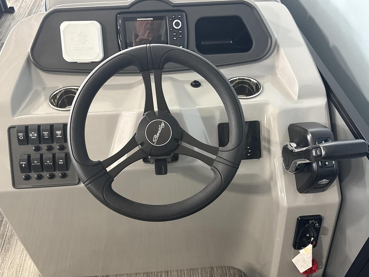 2026 Bentley Pontoons 223 Bolt
