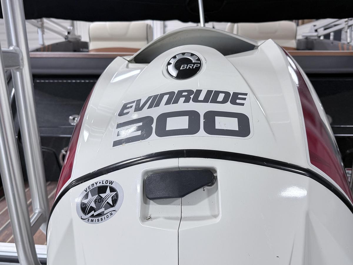 Used 2014 Crest  250 Savanah