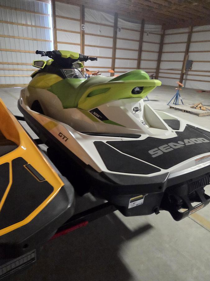 Used 2017 + 2019 Seadoo GTi Pair seadoo GTi