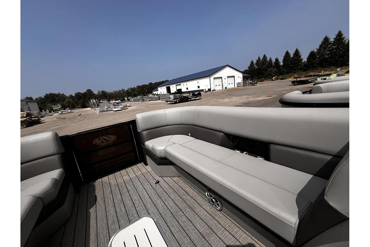 2026 Bentley Pontoons Elite 253 Admiral