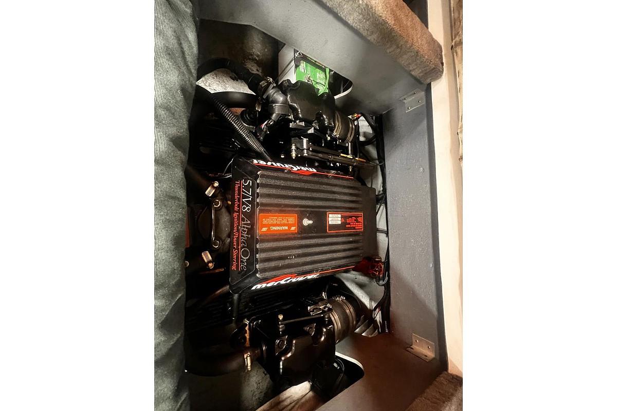 Used 1992 Sea Ray 220 Bow Rider