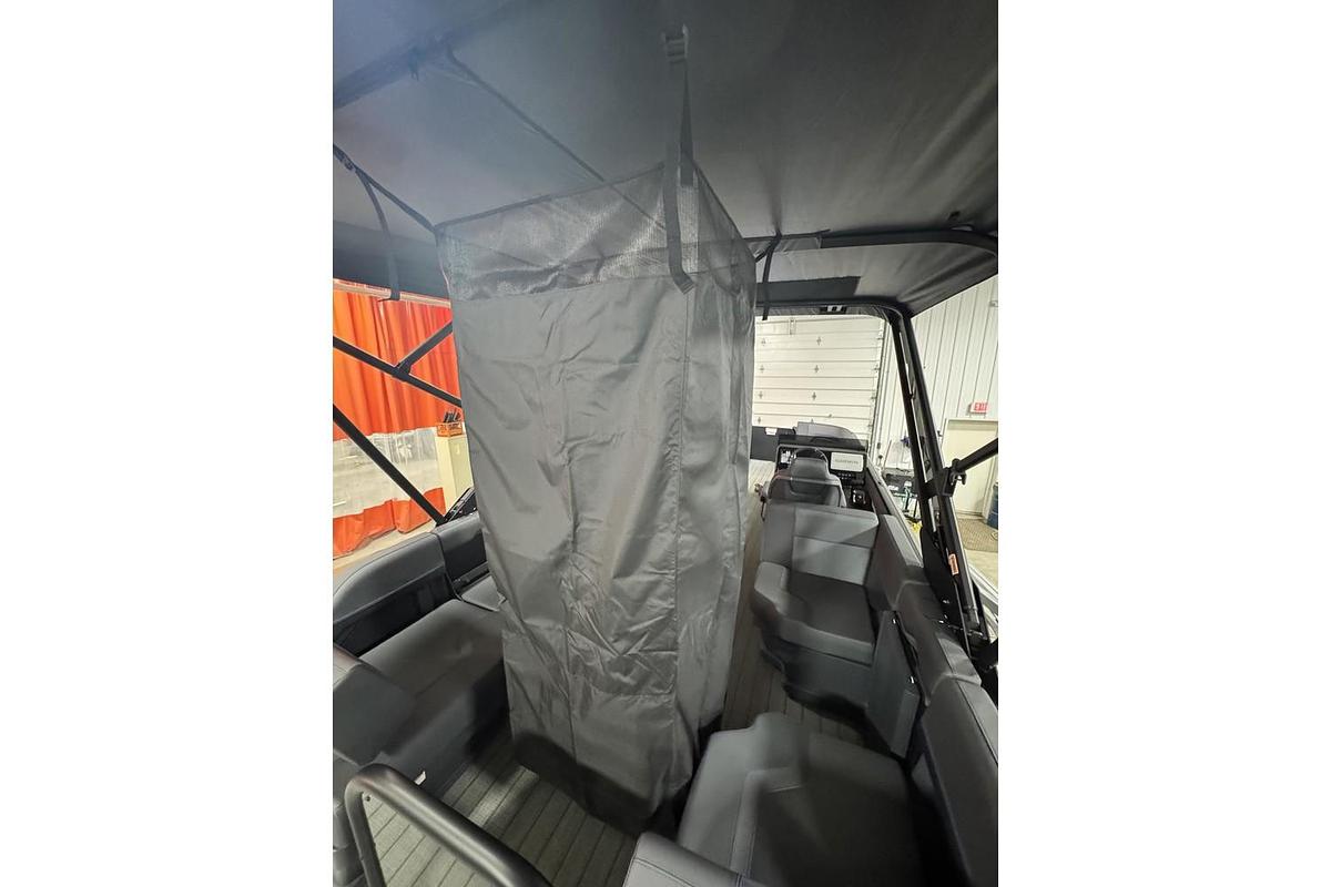 2025 Manitou Explore 24 Navigator