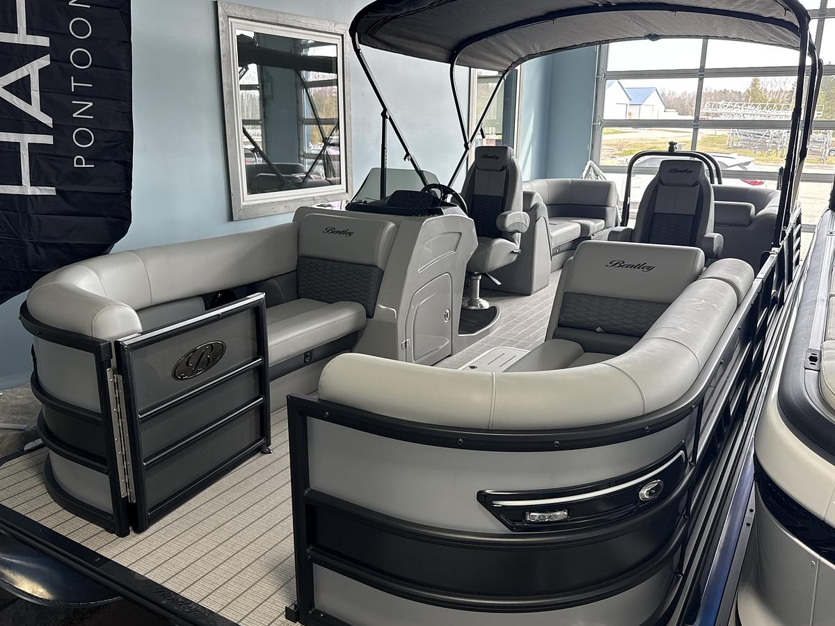 Used 2026 Bentley Pontoons 223 Elite Admiral