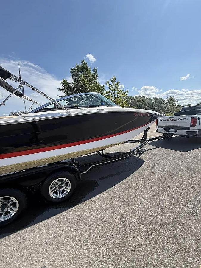 Used 2009 Four Winns SL 222