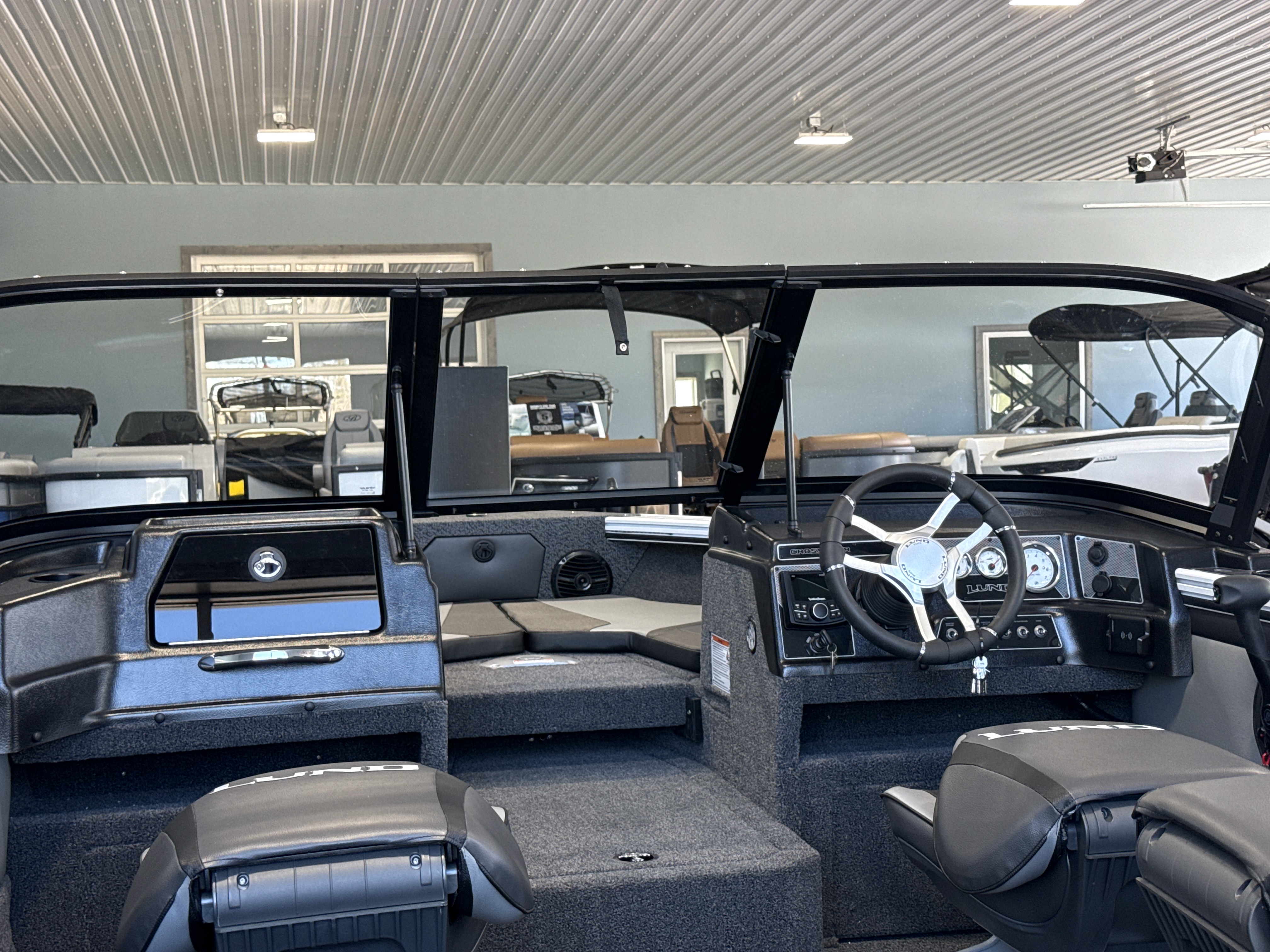 New 2026 Lund Z18C 1875 Crossover Xs, 49648 Kewadin - Boat Trader