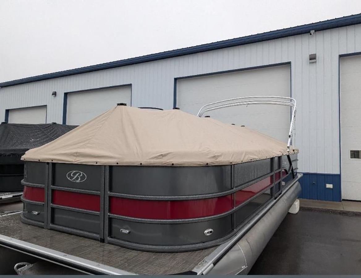 2026 Bentley Pontoons Legacy 243 Cruise