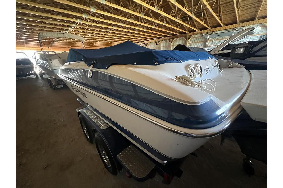 Used 2006 Larson 204 Escape