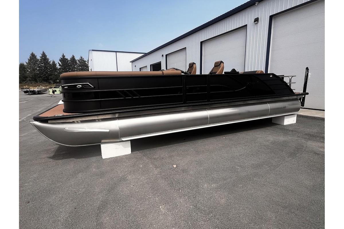 2026 Bentley Pontoons Elite 253 Swingback dual captain