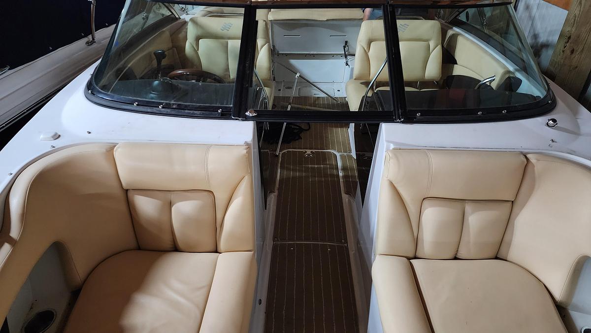 Used 2009 Four Winns SL 222