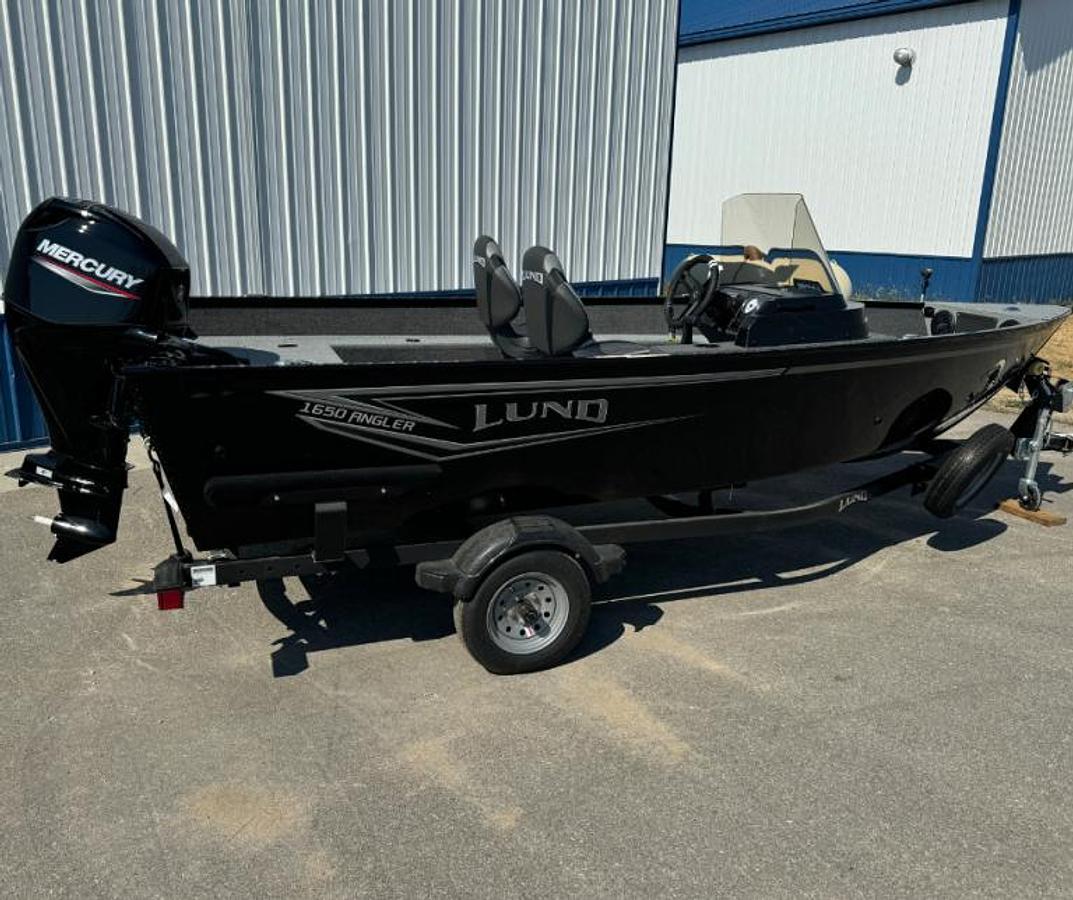 2025 Lund Angler 1650 SS