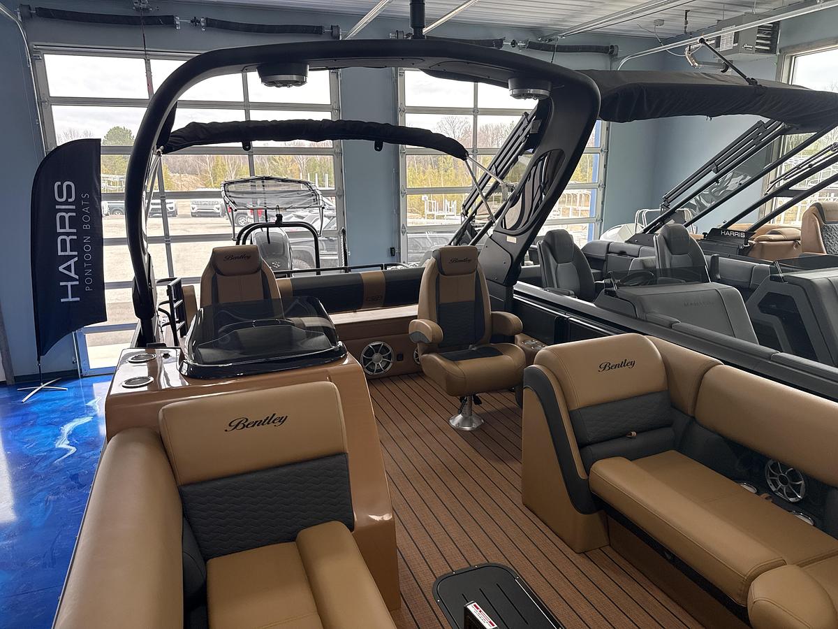 2026 Bentley Pontoons Elite 253 Swingback EXT w/ Wake Tower