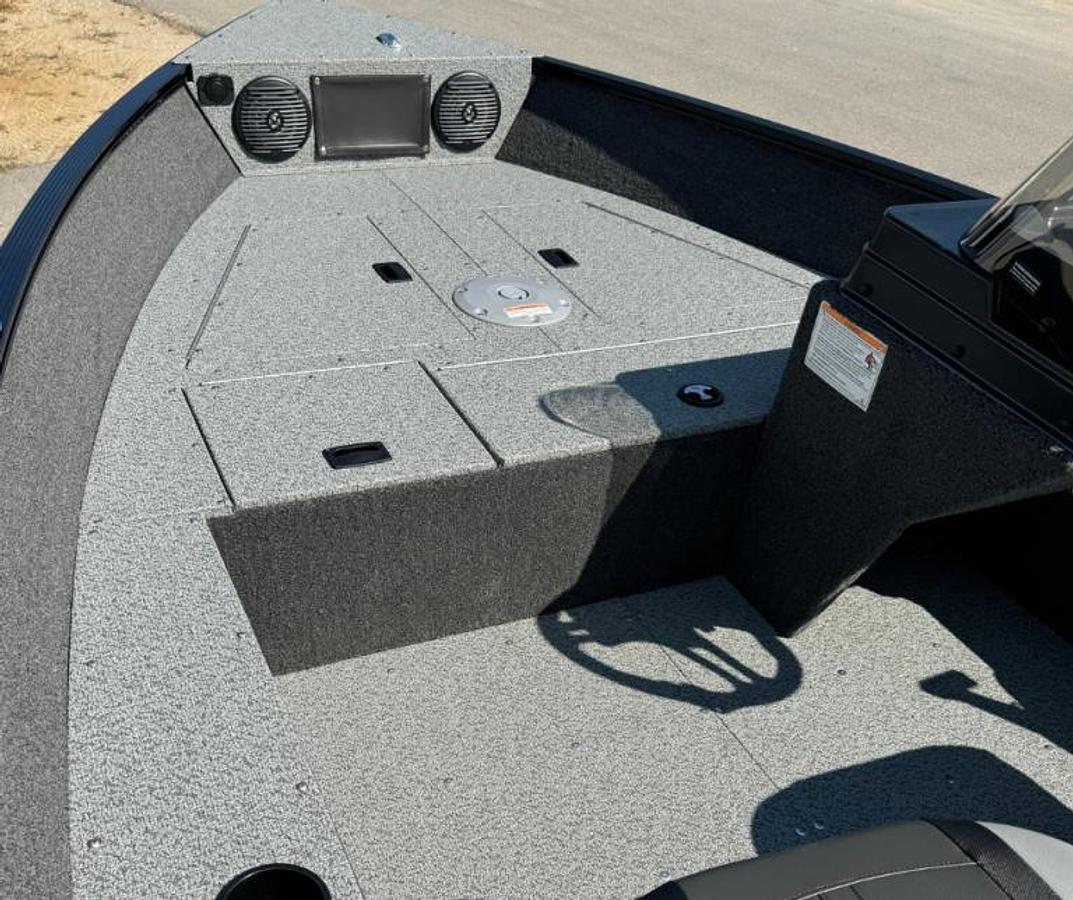 2025 Lund Angler 1650 SS