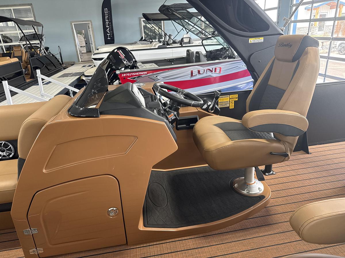 2026 Bentley Pontoons Elite 253 Swingback EXT w/ Wake Tower