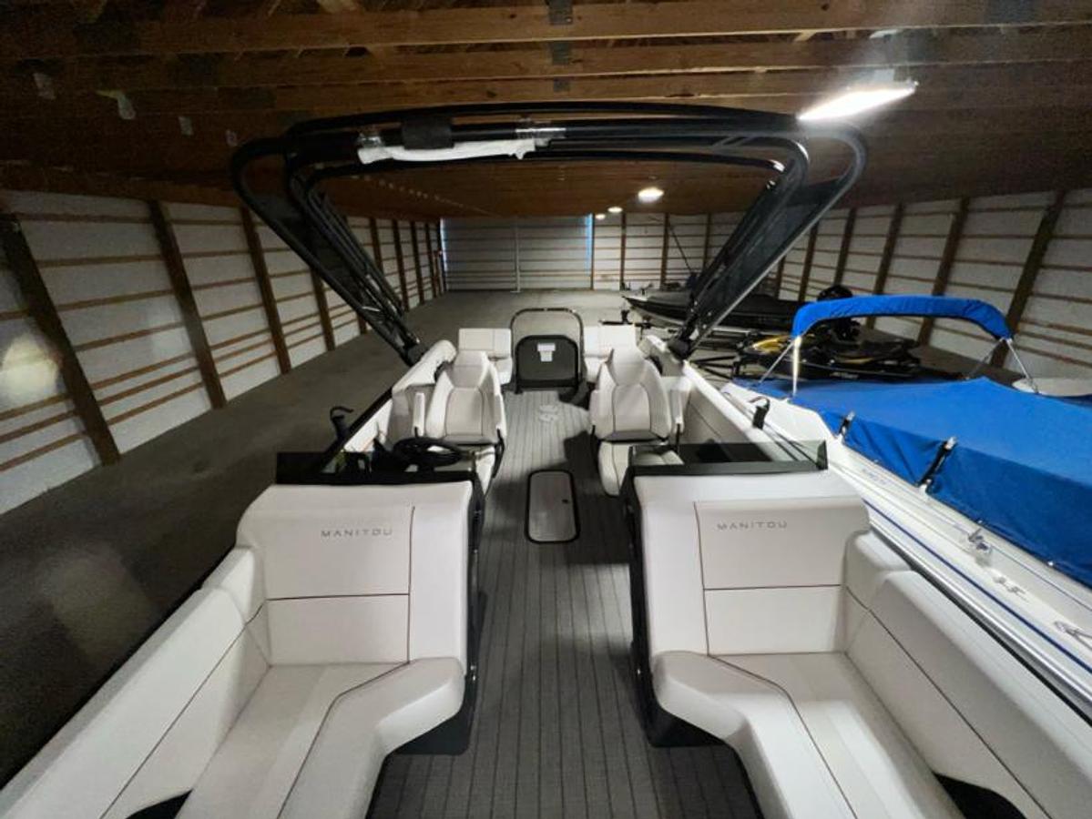 2025 Manitou 2025 Manitou Explore 24