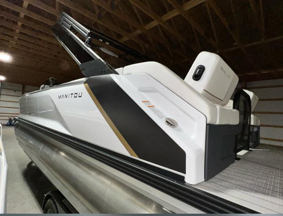 2025 Manitou 2025 Manitou Explore 24