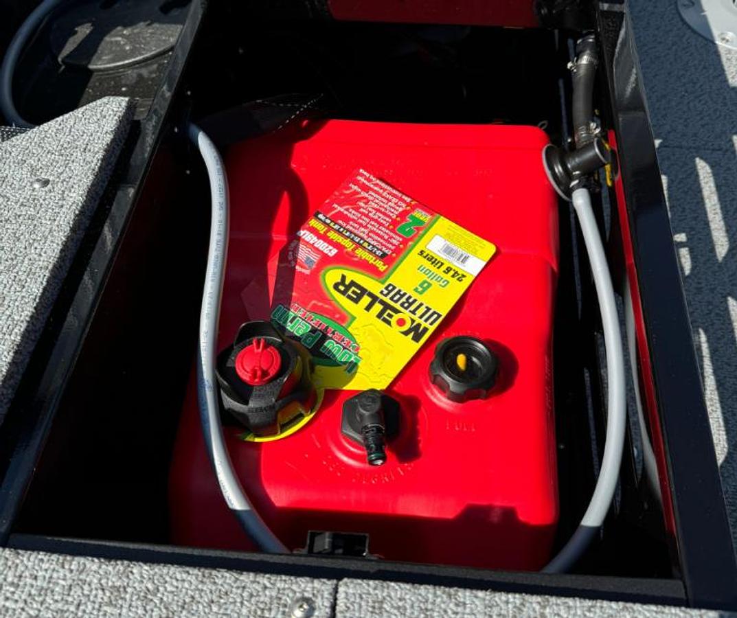 2025 Lund Angler 1650 SS