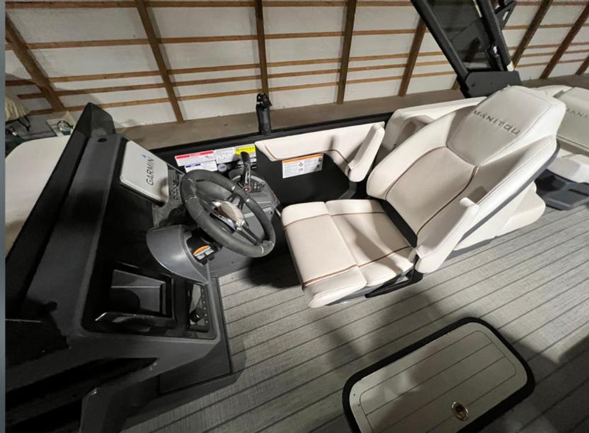 2025 Manitou 2025 Manitou Explore 24