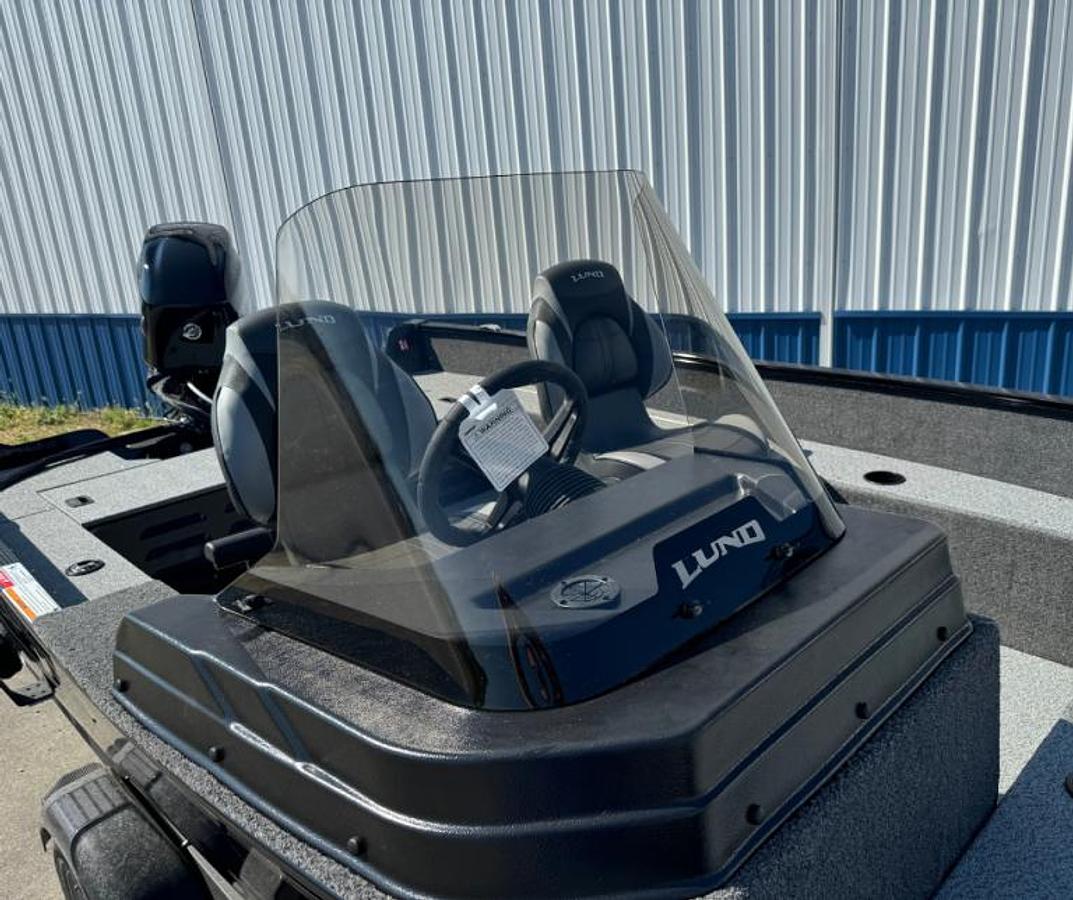 2025 Lund Angler 1650 SS