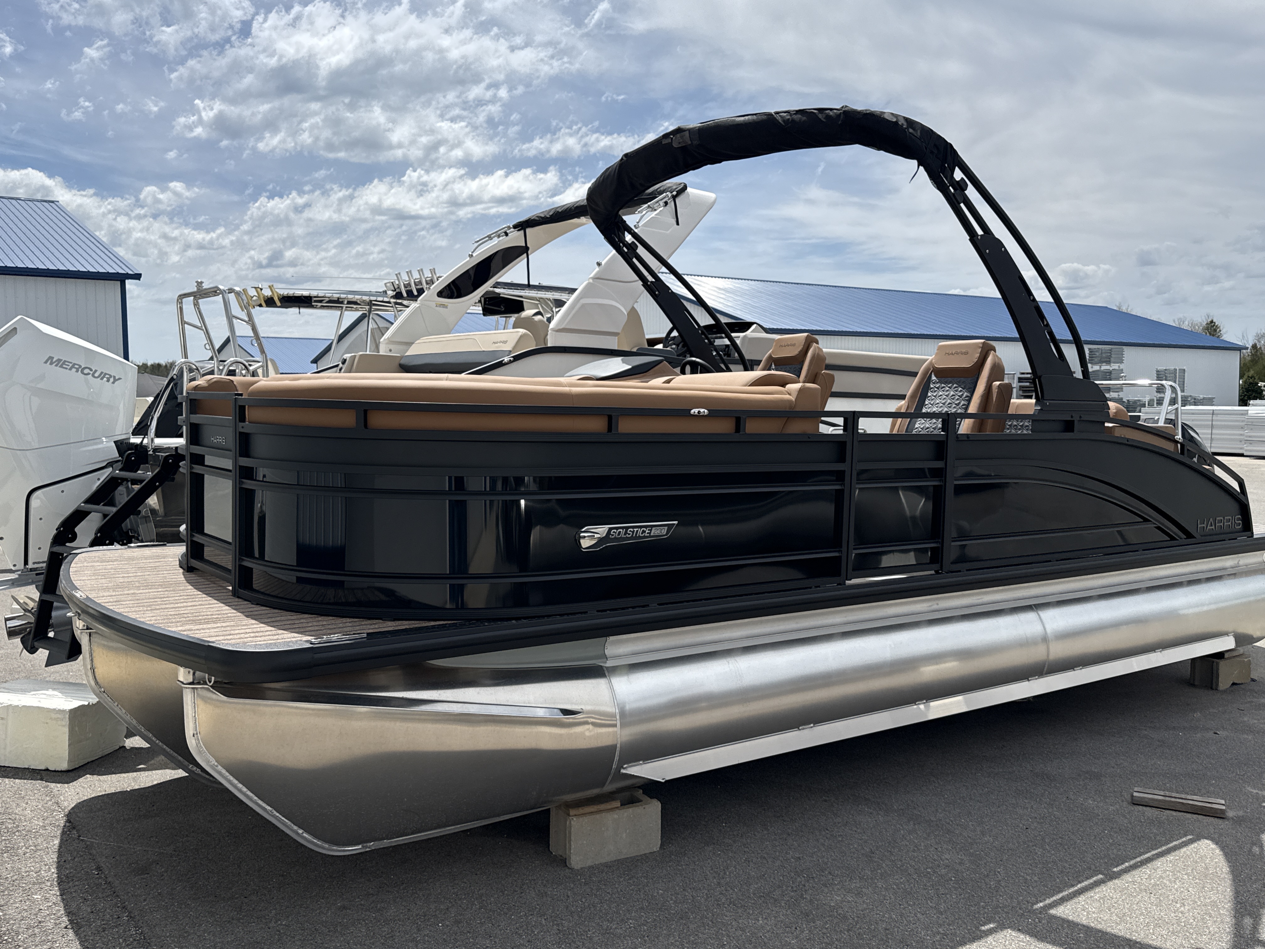 New 2026 Lund Z18C 1875 Crossover Xs, 49648 Kewadin - Boat Trader