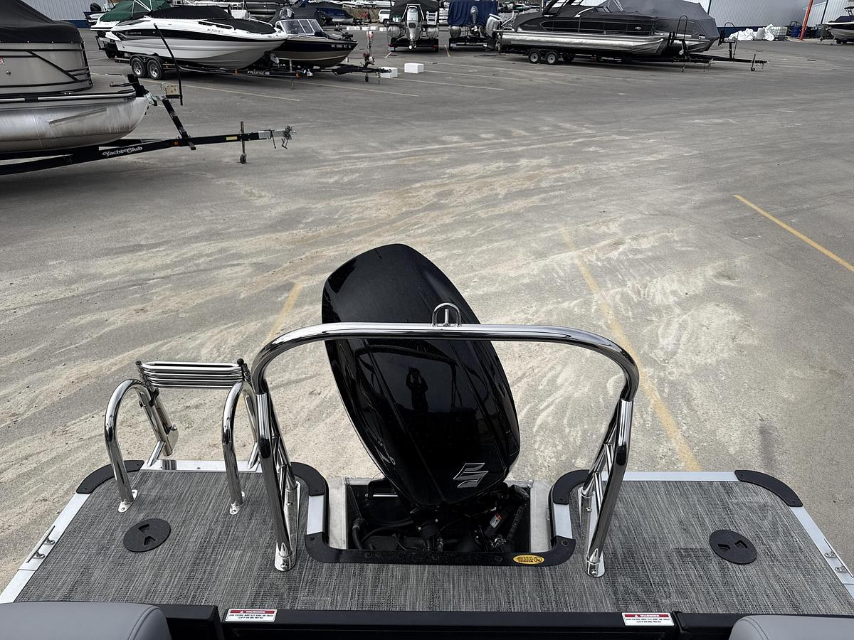 2026 Bentley Pontoons 223 Bolt