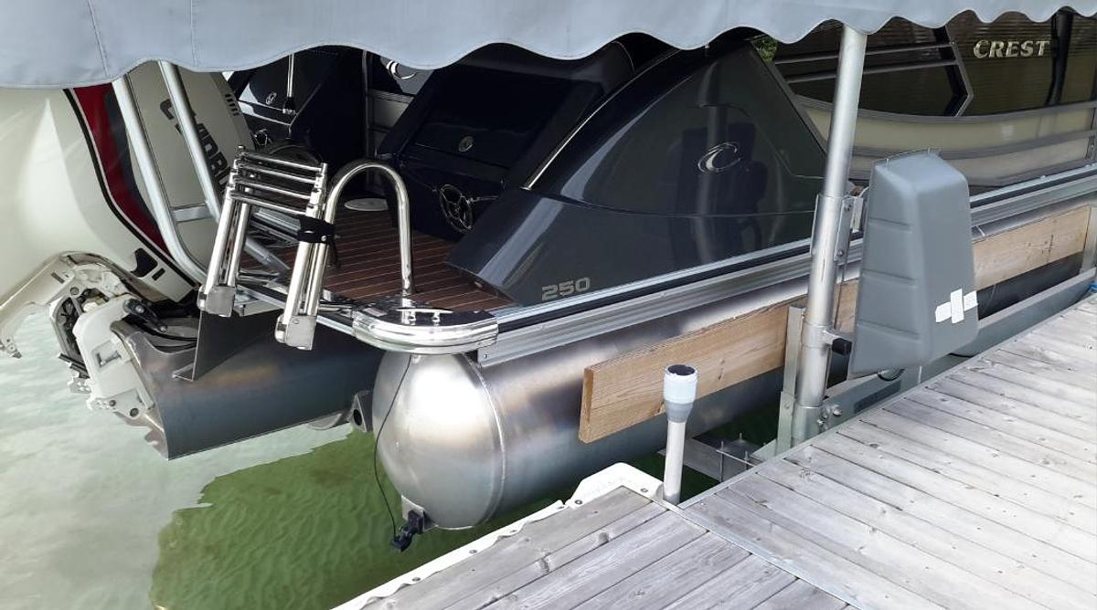 Used 2014 Crest  250 Savanah