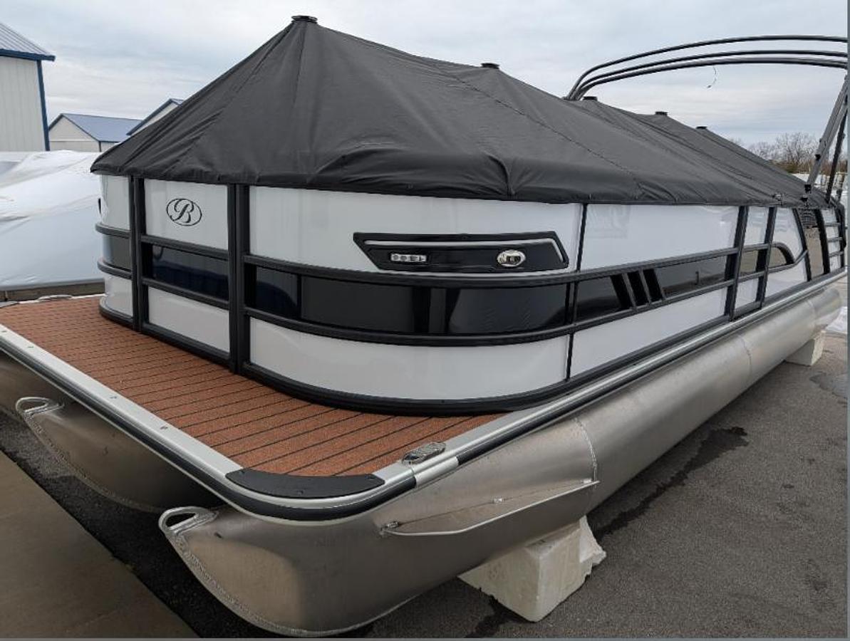2026 Bentley Pontoon Elite 253 Admiral