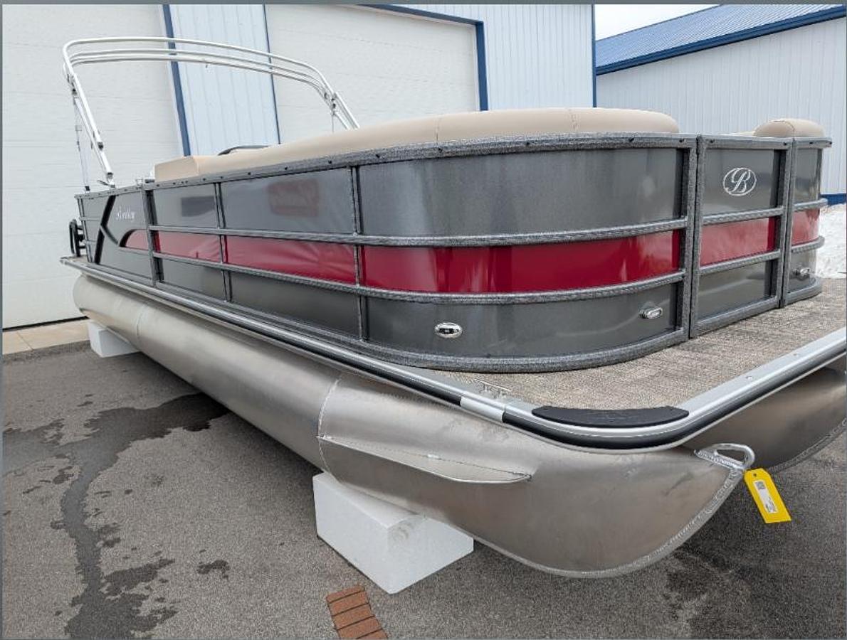2026 Bentley Pontoons Legacy 243 Cruise