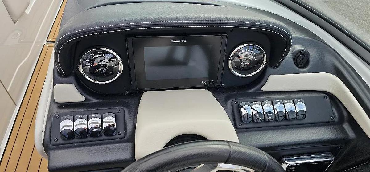 Used 2019 Crownline 285 SS