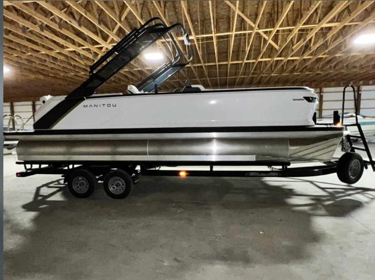 2025 Manitou 2025 Manitou Explore 24