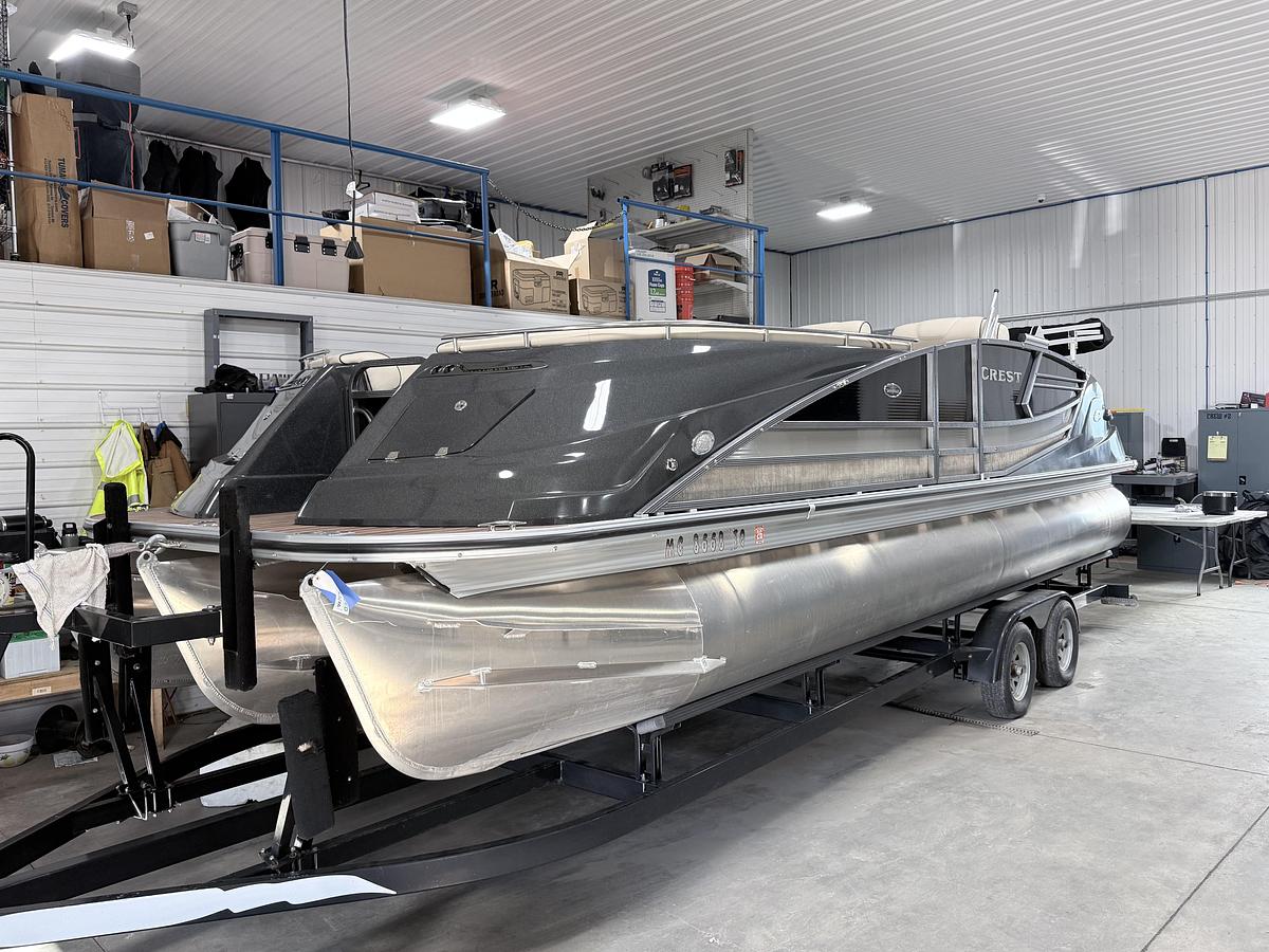 Used 2014 Crest  250 Savanah