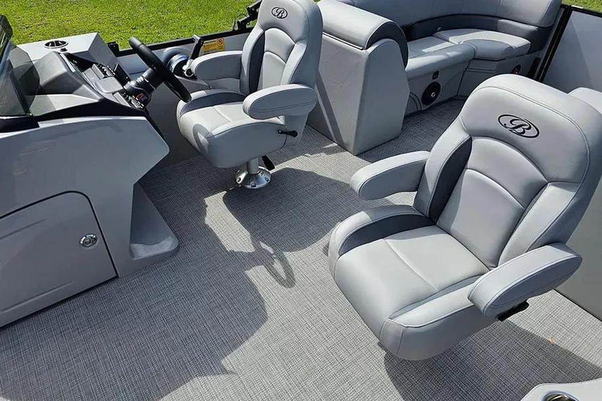 2026 Bentley Pontoons Legacy 243 Navigator Ext
