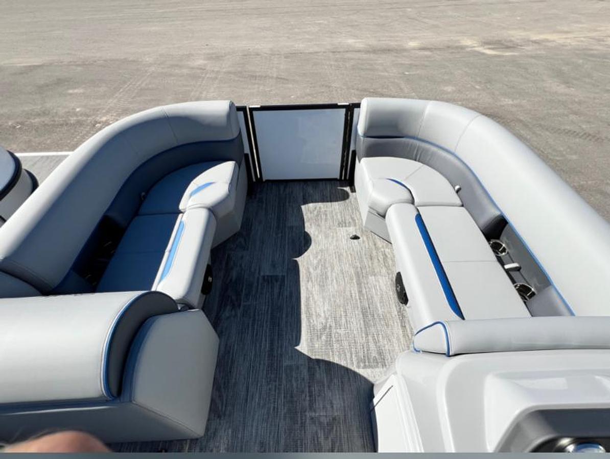 2026 Bentley Pontoons 223 Bolt