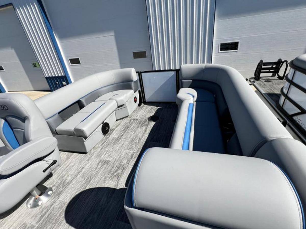 2026 Bentley Pontoons 223 Bolt
