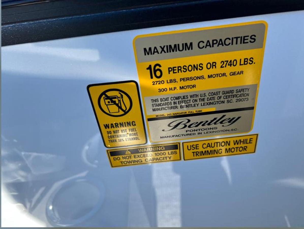 2026 Bentley Pontoons Legacy 243 Navigator Ext