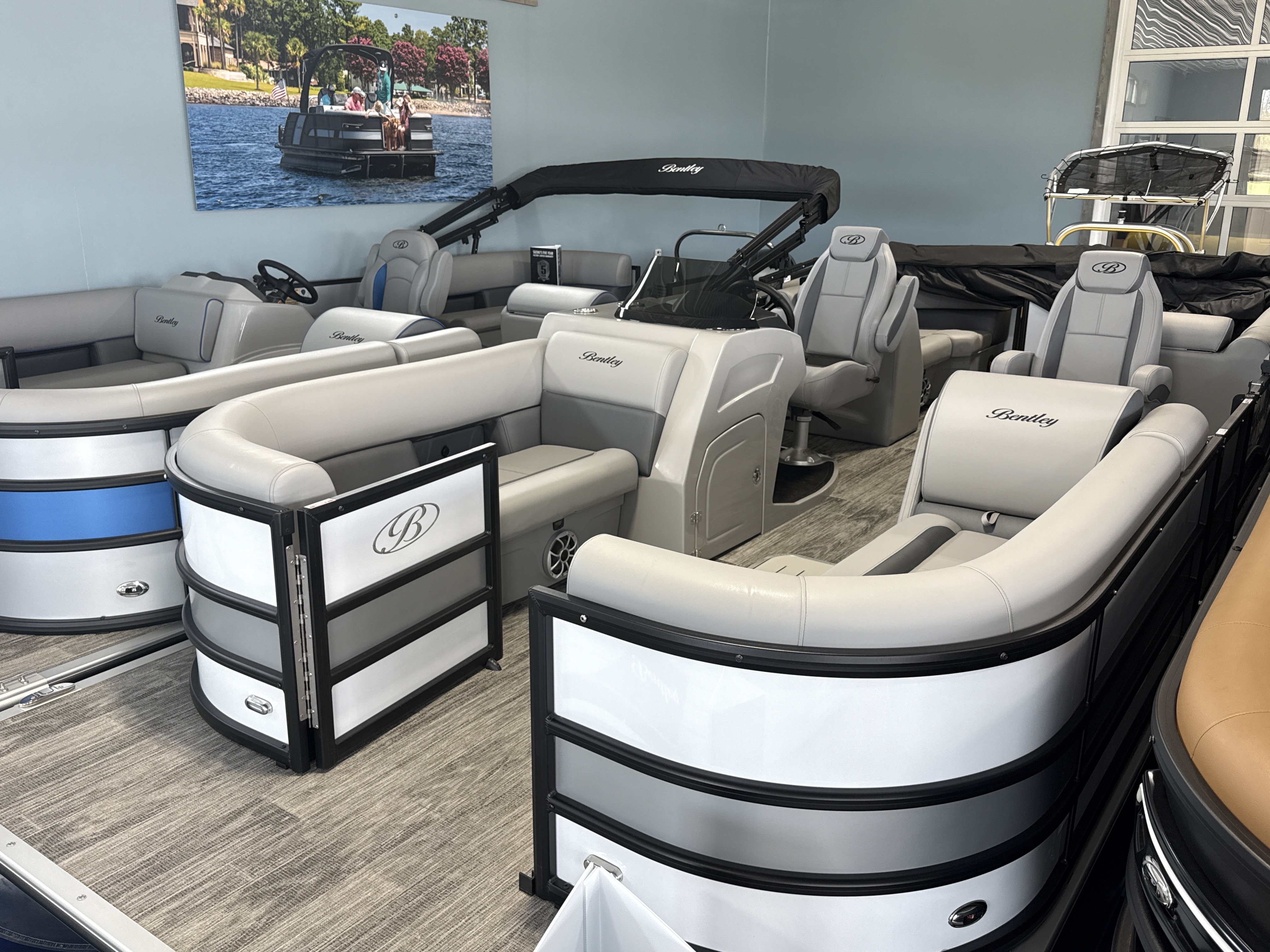 New 2026 Lund Z18IX 1875 Impact Xs, 49648 Milton Township - Boat