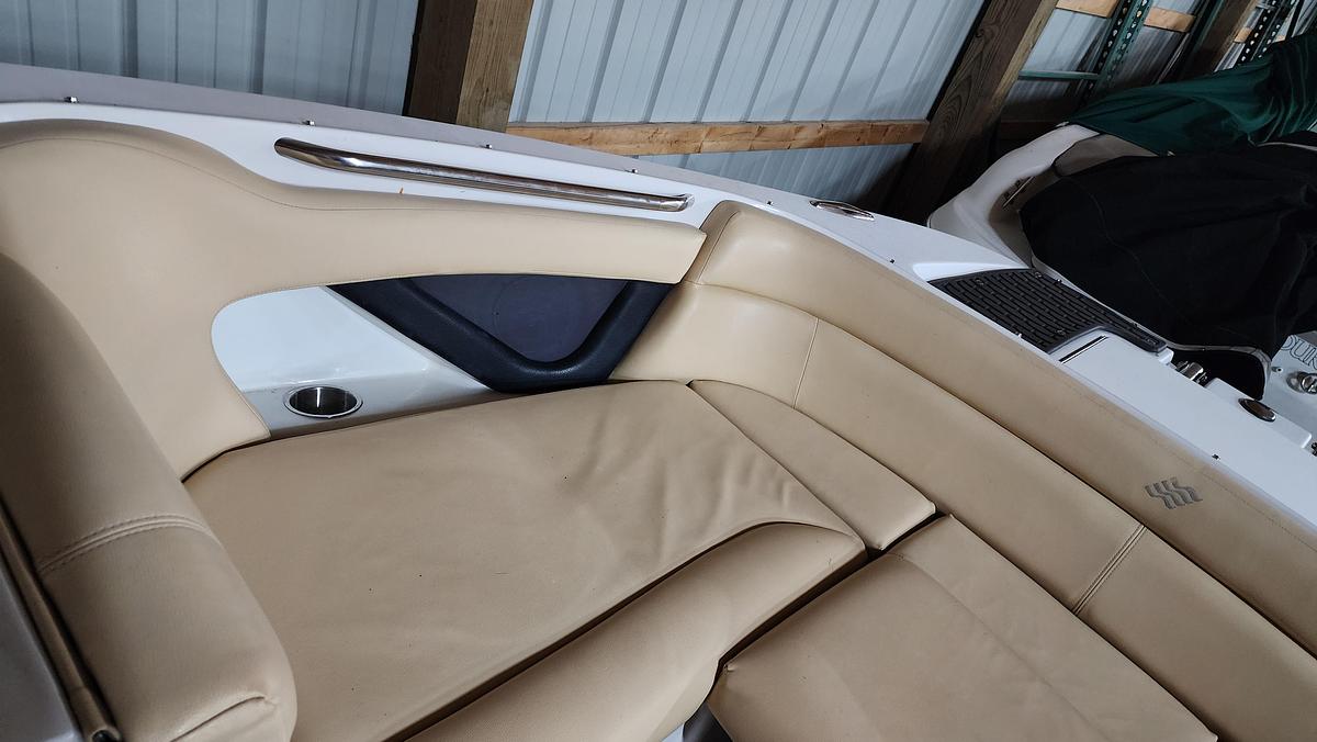 Used 2009 Four Winns SL 222