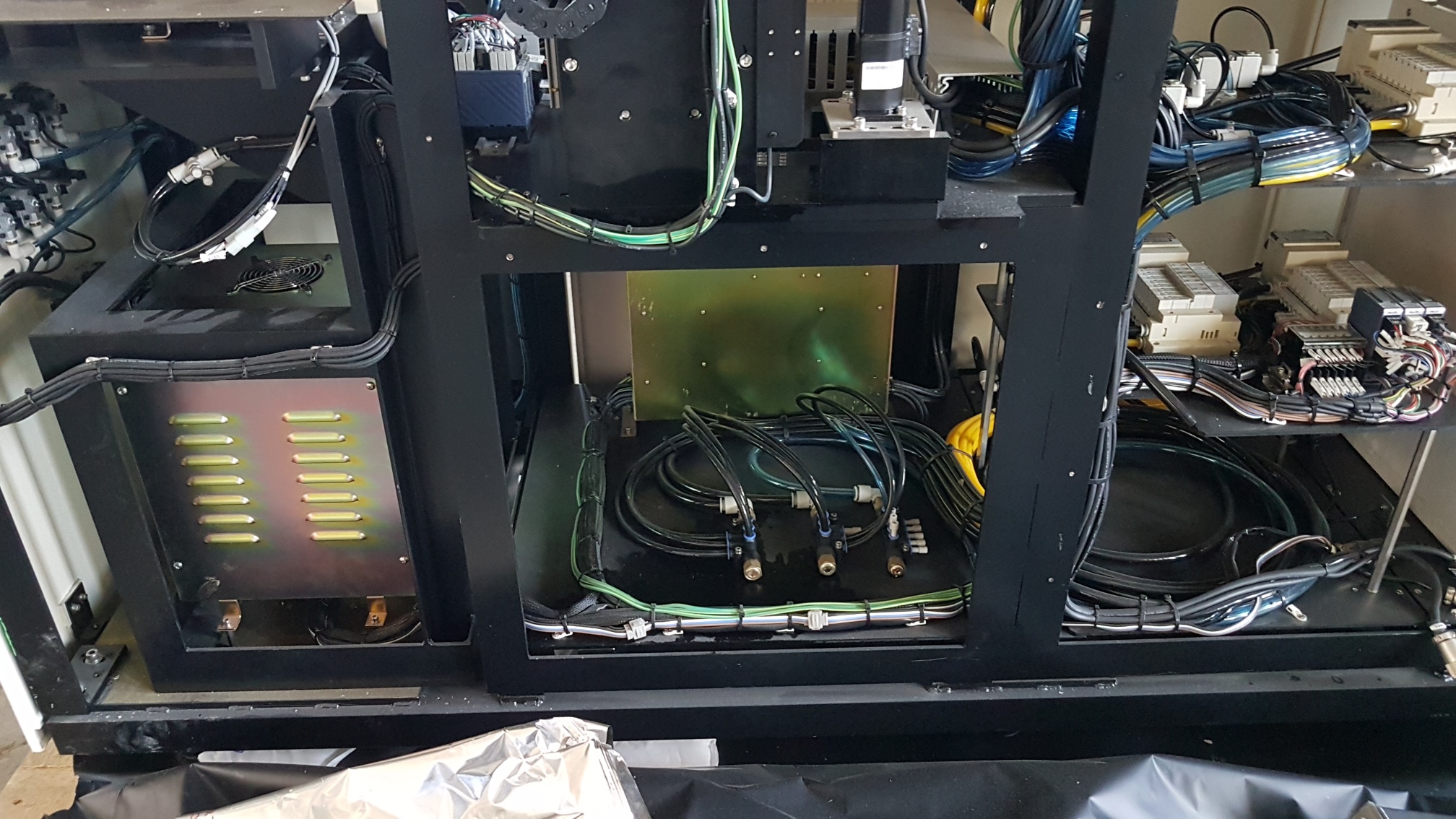 Used LINTEC RAD-2500F / 12RM Wafer Mounter