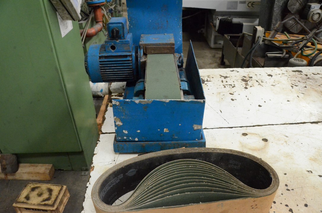 Usado Lijadora de bandas Afiladoras #71005