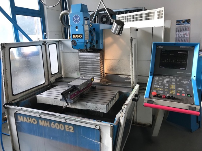 Used CNC milling machine MAHO 600 E