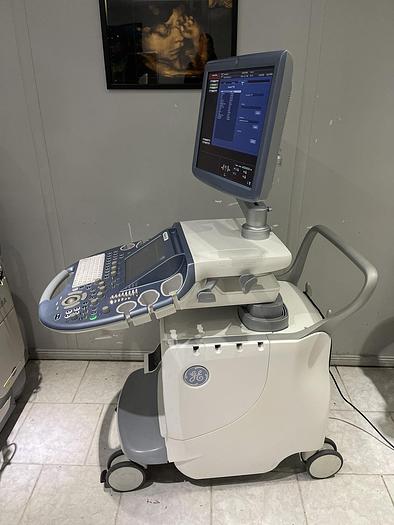 Gebraucht GE Voluson E8 Ultraschallgerät mit  2x neue Sonde + 1x gebrauchte sonde + Sony Drucker