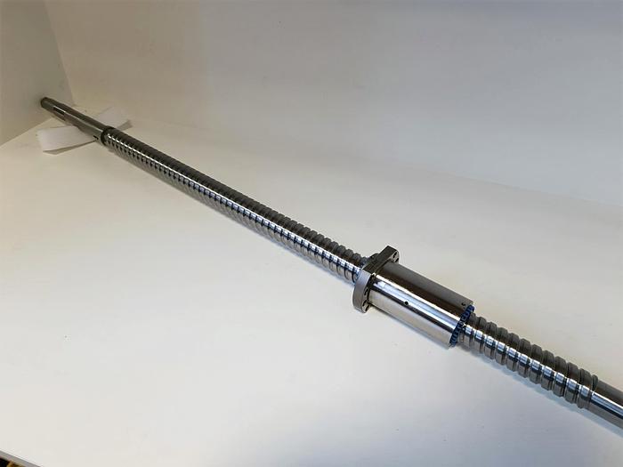 Geschliffener Präzisions Kugelgewindetrieb, D40mm, 1479mm, Steinmeyer, neu