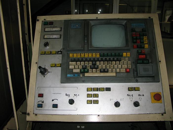 Usato TORNIO VERTICALE OMBA TCL 90 CNC