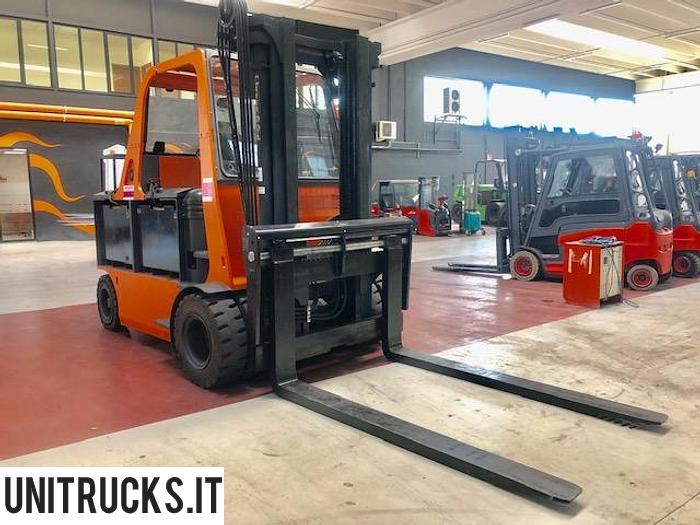 Usata 2002 CARER Z100N