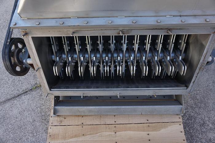 Used 16″ x 36″  M & P FOOD GRADE HAMMERMILL – T-316L S/S – 40 HP (#9485)