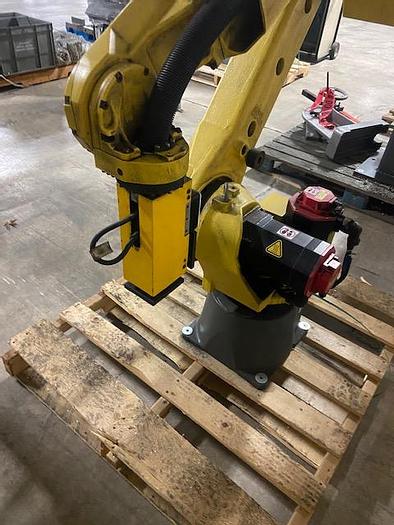 Used FANUC ROBOTS 2018