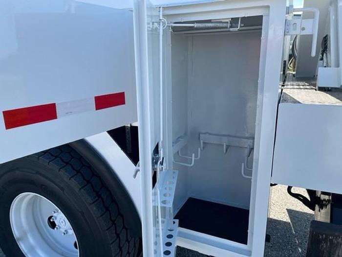 Used Altec AM55-E 60ft Over-Center Bucket Boom on 2009 International 7400 4x4 Utility Truck - C96023