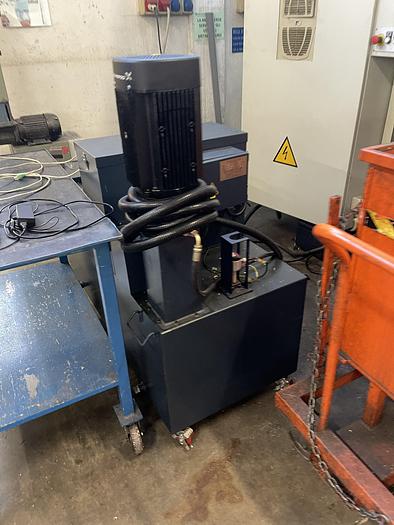 Installata Centro di Lavoro Verticale a 5 Assi SPINNER U5-1520