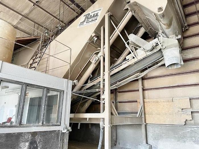 Used 1994 Ross Rustler II Portable Concrete Batch Plant