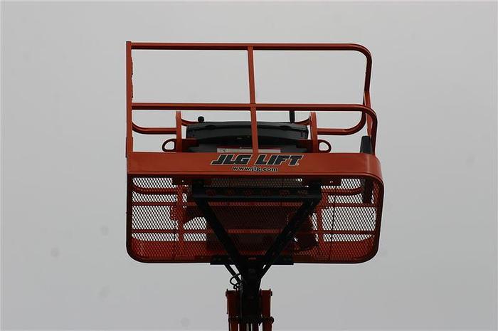 Used 2008 JLG E450AJ
